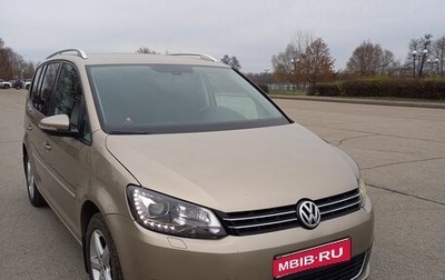 Volkswagen Touran III, 2012 год, 1 300 000 рублей, 1 фотография