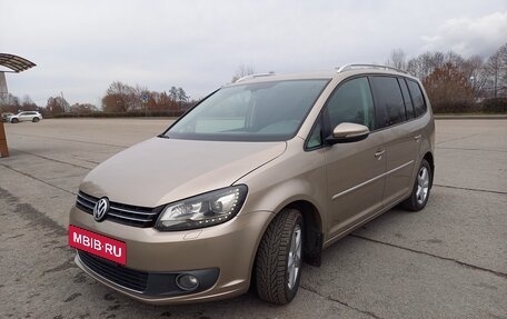 Volkswagen Touran III, 2012 год, 1 300 000 рублей, 3 фотография