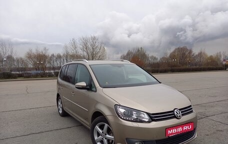 Volkswagen Touran III, 2012 год, 1 300 000 рублей, 4 фотография