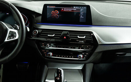 BMW 5 серия, 2019 год, 4 559 898 рублей, 14 фотография