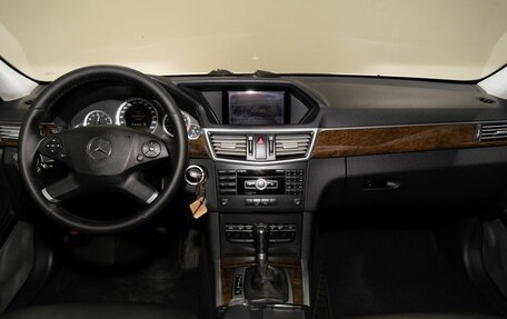 Mercedes-Benz E-Класс, 2011 год, 1 435 000 рублей, 7 фотография