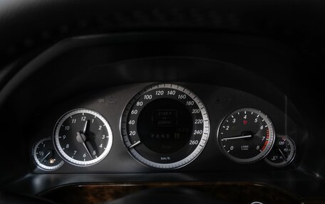 Mercedes-Benz E-Класс, 2011 год, 1 435 000 рублей, 10 фотография