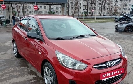Hyundai Solaris II рестайлинг, 2011 год, 659 000 рублей, 4 фотография