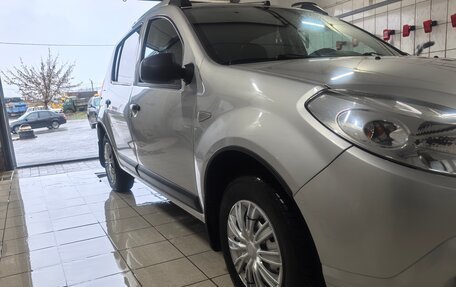 Renault Sandero I, 2012 год, 650 000 рублей, 4 фотография