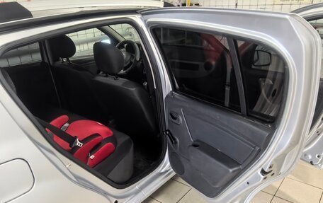 Renault Sandero I, 2012 год, 650 000 рублей, 10 фотография