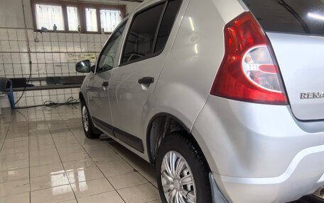 Renault Sandero I, 2012 год, 650 000 рублей, 13 фотография
