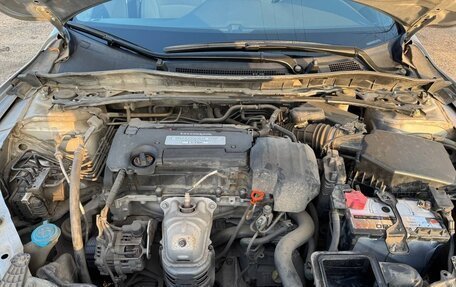 Honda Accord IX рестайлинг, 2013 год, 1 800 000 рублей, 10 фотография