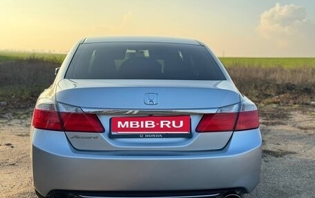 Honda Accord IX рестайлинг, 2013 год, 1 800 000 рублей, 4 фотография