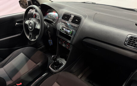 Volkswagen Polo VI (EU Market), 2012 год, 600 000 рублей, 14 фотография