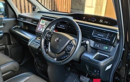 Honda Stepwgn IV, 2020 год, 2 780 000 рублей, 16 фотография