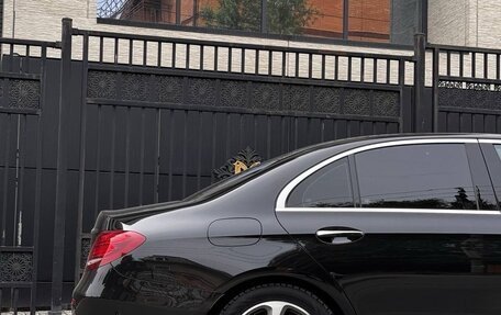 Mercedes-Benz E-Класс, 2017 год, 2 615 000 рублей, 5 фотография