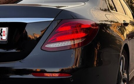 Mercedes-Benz E-Класс, 2017 год, 2 615 000 рублей, 29 фотография