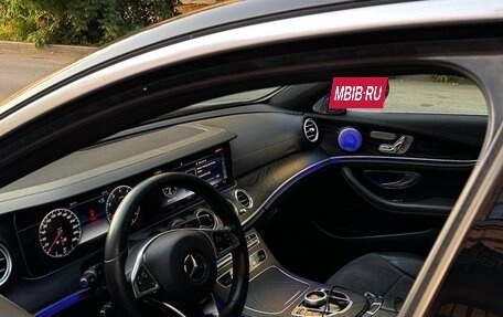 Mercedes-Benz E-Класс, 2017 год, 2 615 000 рублей, 34 фотография