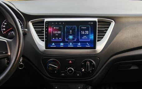 Hyundai Solaris II рестайлинг, 2018 год, 1 263 000 рублей, 15 фотография