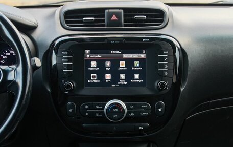 KIA Soul II рестайлинг, 2018 год, 1 483 000 рублей, 16 фотография