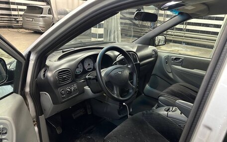 Chrysler Voyager IV, 2002 год, 780 000 рублей, 10 фотография