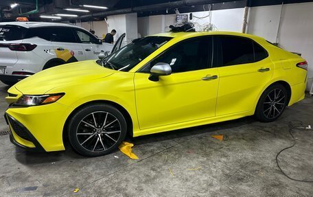 Toyota Camry, 2021 год, 2 370 000 рублей, 6 фотография