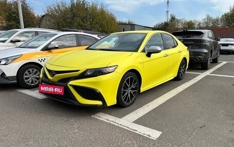 Toyota Camry, 2021 год, 2 370 000 рублей, 3 фотография