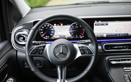 Mercedes-Benz V-Класс, 2024 год, 10 200 000 рублей, 13 фотография