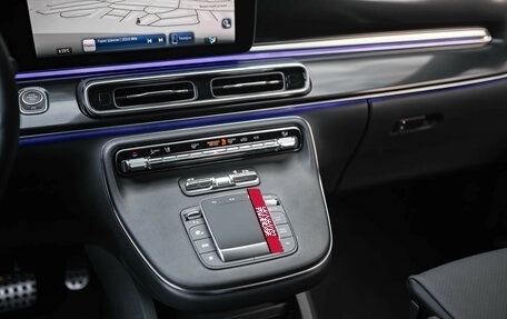 Mercedes-Benz V-Класс, 2024 год, 10 200 000 рублей, 14 фотография