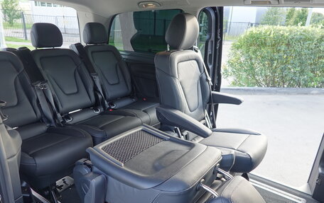 Mercedes-Benz V-Класс, 2024 год, 10 200 000 рублей, 21 фотография