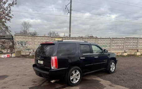 Cadillac Escalade III, 2012 год, 1 750 000 рублей, 3 фотография