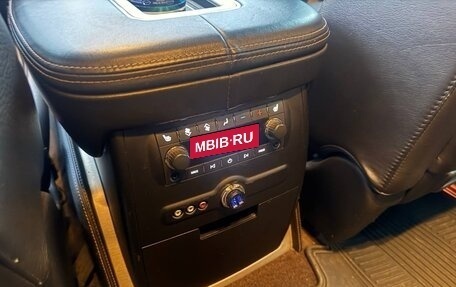 Cadillac Escalade III, 2012 год, 1 750 000 рублей, 15 фотография