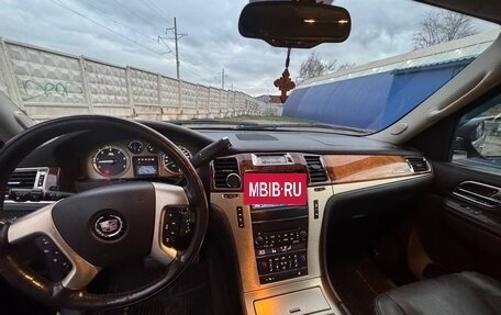 Cadillac Escalade III, 2012 год, 1 750 000 рублей, 13 фотография