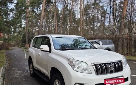 Toyota Land Cruiser Prado 150 рестайлинг 2, 2013 год, 2 970 000 рублей, 9 фотография