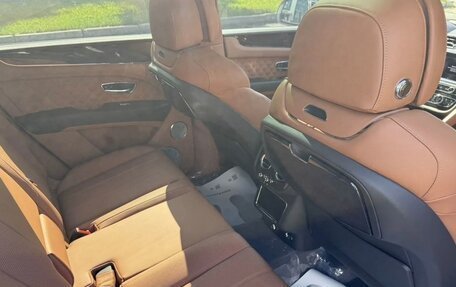 Bentley Bentayga I, 2022 год, 20 890 000 рублей, 14 фотография