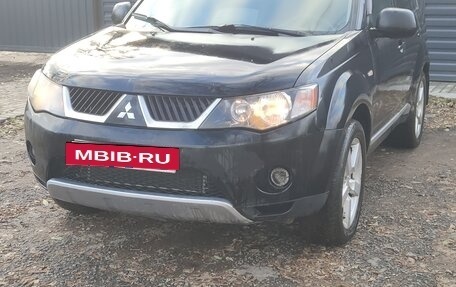Mitsubishi Outlander III рестайлинг 3, 2008 год, 640 000 рублей, 2 фотография