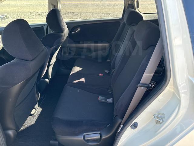 Honda Stream II рестайлинг, 2009 год, 880 000 рублей, 12 фотография