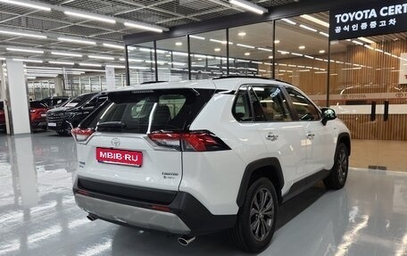 Toyota RAV4, 2025 год, 5 490 099 рублей, 3 фотография