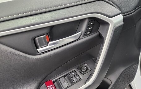 Toyota RAV4, 2025 год, 5 490 099 рублей, 14 фотография