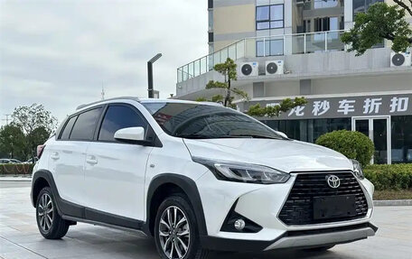 Toyota Yaris XP150 рестайлинг, 2022 год, 1 050 099 рублей, 3 фотография