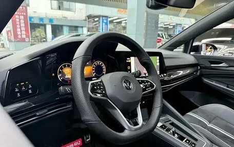 Volkswagen Golf VIII, 2021 год, 1 800 143 рублей, 9 фотография