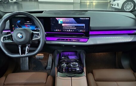 BMW 5 серия, 2025 год, 7 489 123 рублей, 9 фотография