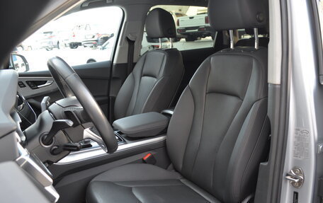 Audi Q7, 2020 год, 5 900 000 рублей, 25 фотография