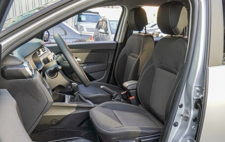 Renault Duster, 2021 год, 1 750 000 рублей, 10 фотография