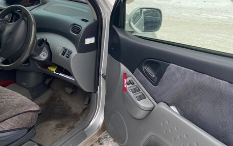 Toyota FunCargo, 2000 год, 485 000 рублей, 5 фотография