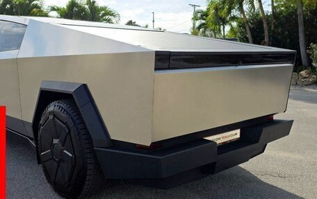 Tesla Cybertruck, 2024 год, 7 689 756 рублей, 6 фотография