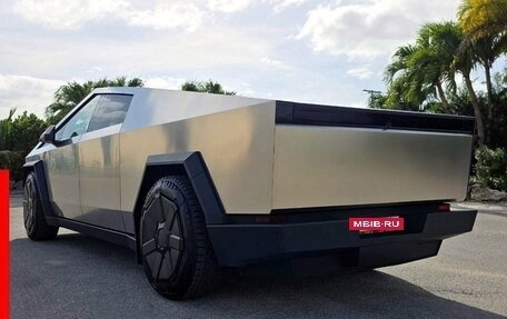 Tesla Cybertruck, 2024 год, 7 689 756 рублей, 4 фотография