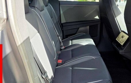 Tesla Cybertruck, 2024 год, 7 689 756 рублей, 19 фотография