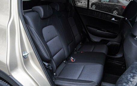 KIA Sportage IV рестайлинг, 2019 год, 2 390 000 рублей, 7 фотография
