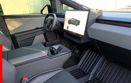 Tesla Cybertruck, 2024 год, 98 000 рублей, 17 фотография