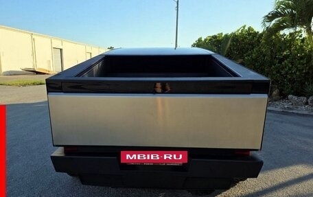 Tesla Cybertruck, 2024 год, 98 000 рублей, 5 фотография