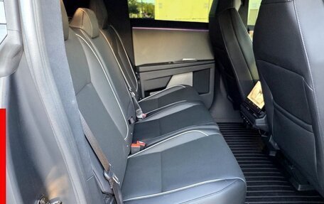 Tesla Cybertruck, 2024 год, 98 000 рублей, 23 фотография