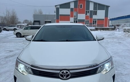 Toyota Camry, 2015 год, 2 550 000 рублей, 2 фотография