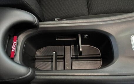 Honda Vezel, 2018 год, 1 470 000 рублей, 16 фотография