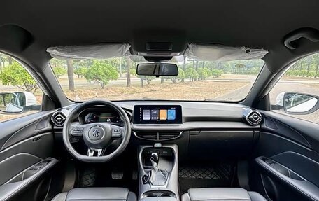 MG 5, 2025 год, 1 370 000 рублей, 12 фотография